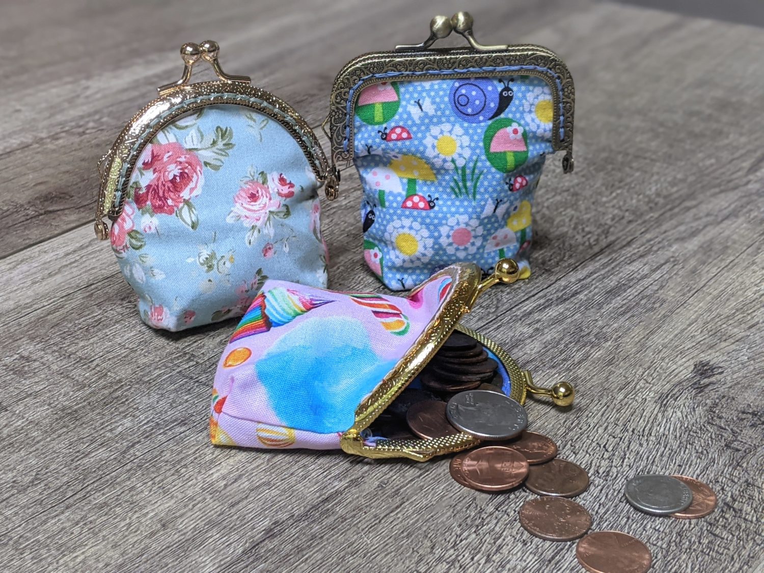 Metal Decor Quilted Pattern Coin Purse