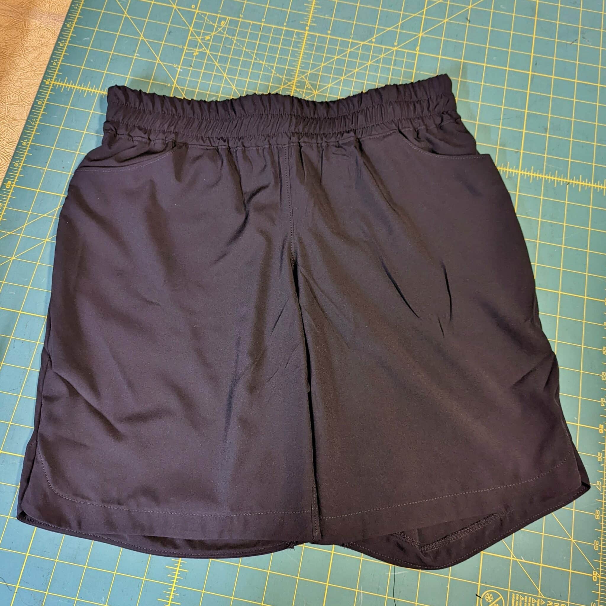 Curved Hem Hack for the Malia Shorts - 5 out of 4 Patterns